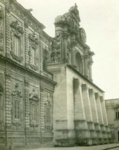 Basilia di Santa Croce blindata