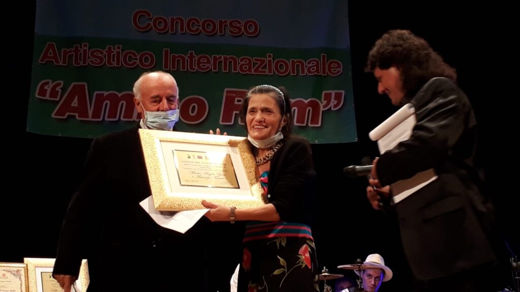 Premiazione di Maria Angela Zecca e Maurizio Nocera
