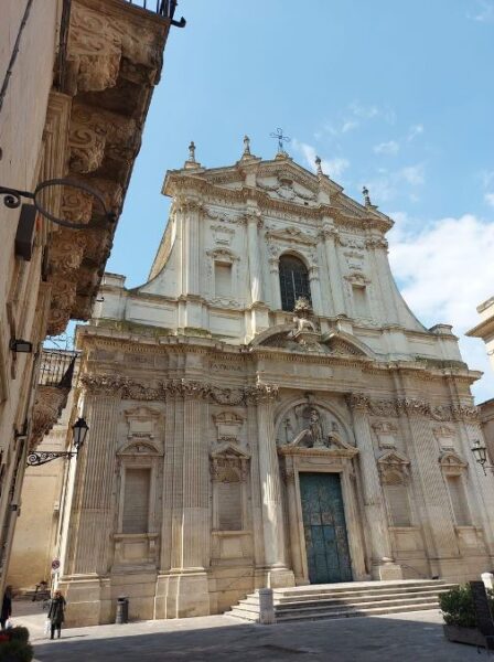 Facciata della Chiesa di sant'Irene,  detta anche dei Teatini, di Lecce