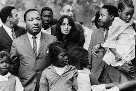 Joan Baez con Martin Luther King