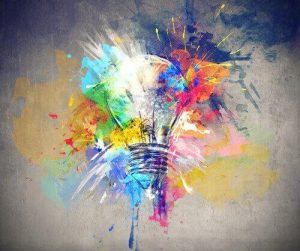La creatività una lampada colorata